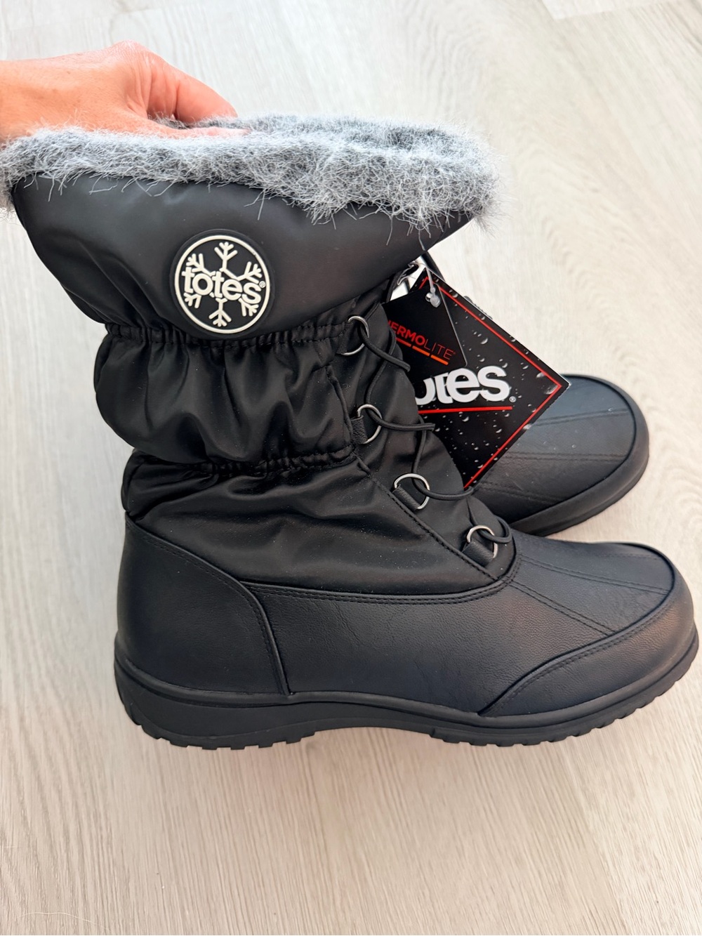 totes Black Winter Snow Boots with Gray Faux-Fur Cuff